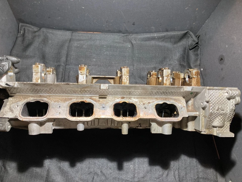 06-10 Cadillac DTS 03-05 Deville 4.8L LD8 24 cilindro delantero culata desnuda 12569205 Foto 2 de 4