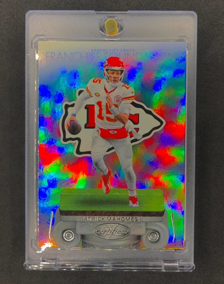 PATRICK MAHOMES RARE SP Insert Silver Rainbow Logo Insert Base Non Auto CHIEFS - Image 2 of 4