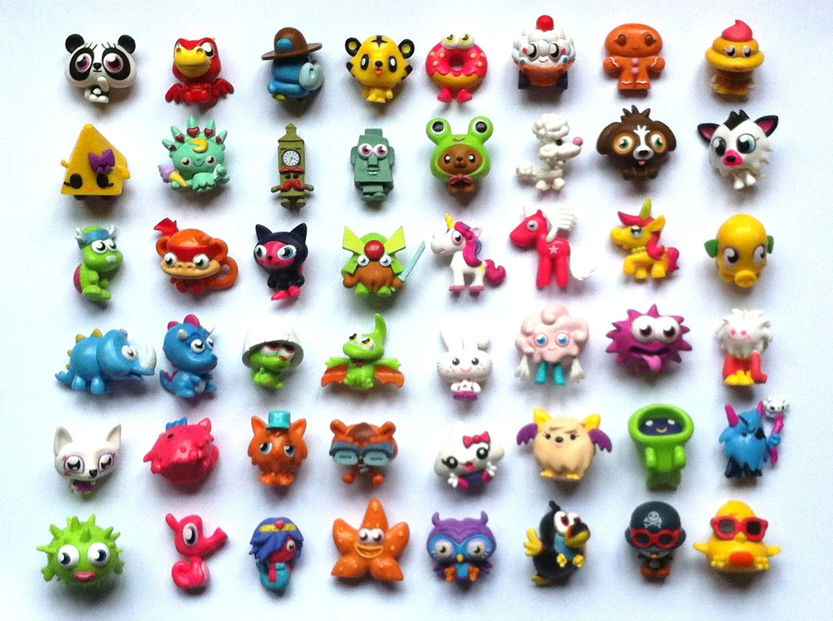 MOSHI MONSTERS 1 Choose Ultra Rare Regular Retro Collection Iggy Oddie Gigi VGC