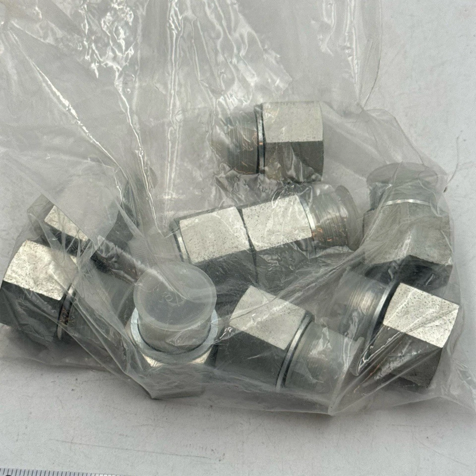 Voss Industrial Pipe Adapter 3/4" Female, 3/4" Male MBSPP x FNPT 9-Pack - Image 4 of 4