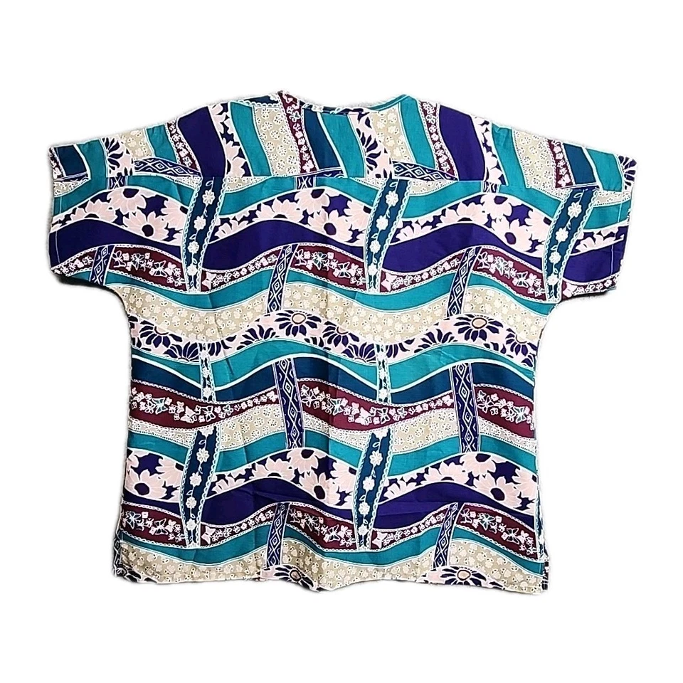  Women's Butterflies Nurse Scrub Top  Size 3xl Pockets V. Neck 56" Chest X 29"L - Image 2 of 4