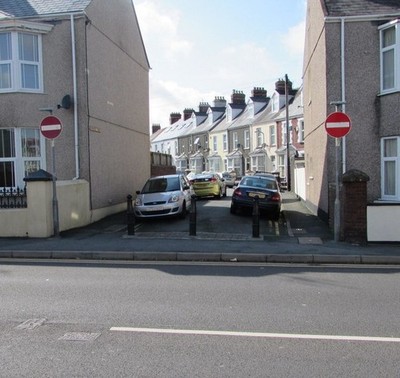 Photo 6x4 Eastern end of Greville Road, Milford Haven Milford Haven/Aber c2017