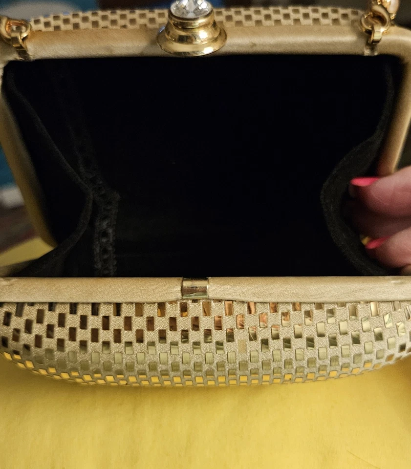 Auth St John Gold Tone Palettes Chain Clutch New ( Other) Made In Italy - Image 3 of 4