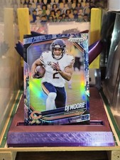 2025 Panini Prizm Football /25 DJ Moore Navy Blue Camo #92 Chicago Bears