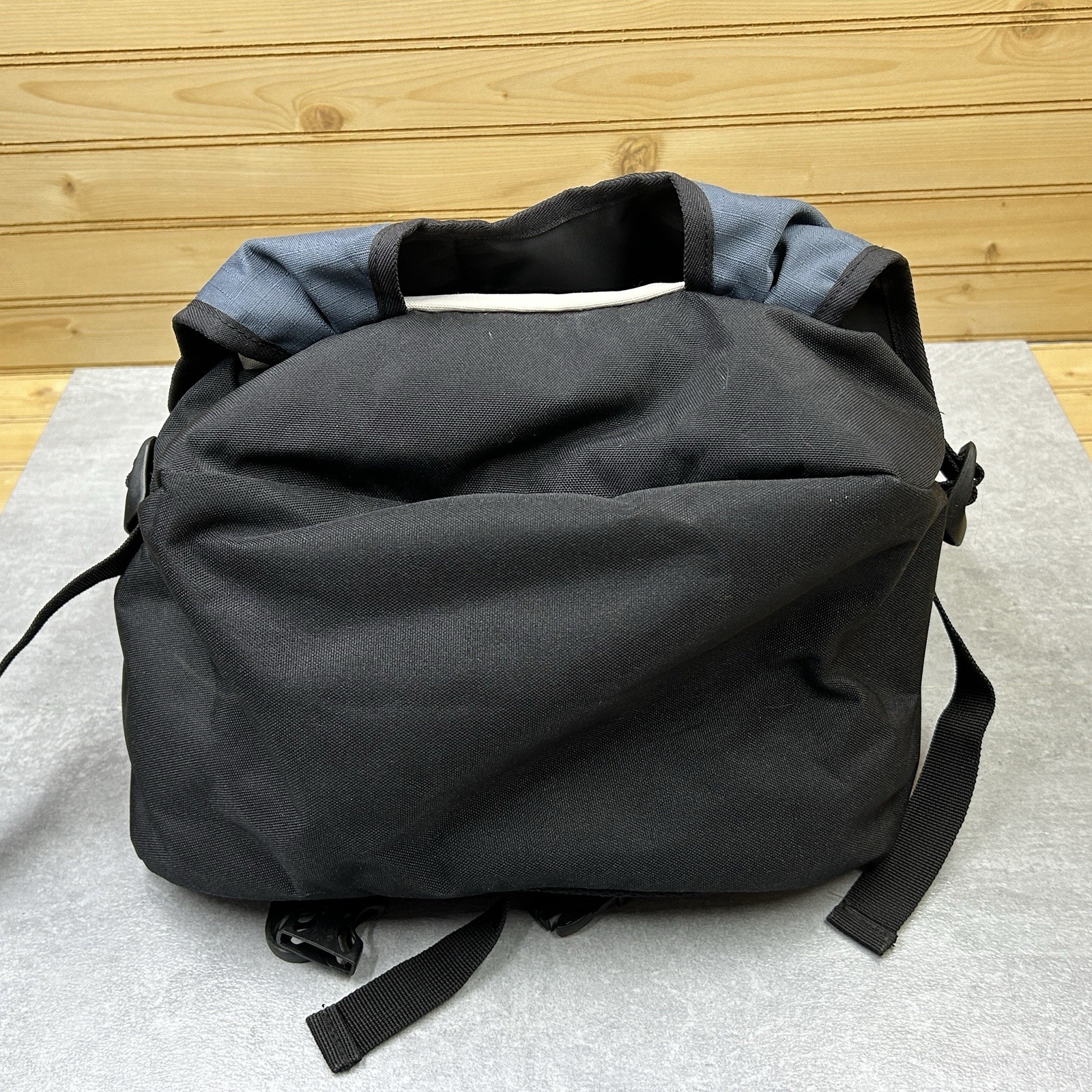 High Sierra Multi-Compartment Backpack Durable La… - image 5