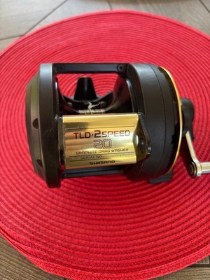 SUPER CLEAN! Shimano TLD 20 Two Speed Lever Drag Fishing Reel With Rod Clamp