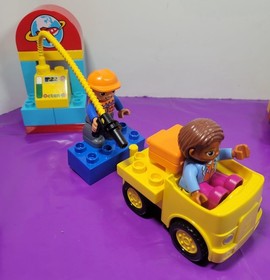 Lego Duplo Airport # 10590 100% Complete 29 Piece Instruction Manual 2015