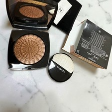 Chanel Perles Lumiere Face Powder Highlight Pearl Design