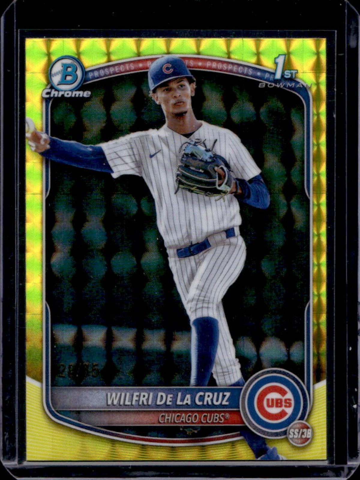 2025 Bowman Chrome Wilfri De La Cruz Yellow Geometric Refractor 1st #28/75