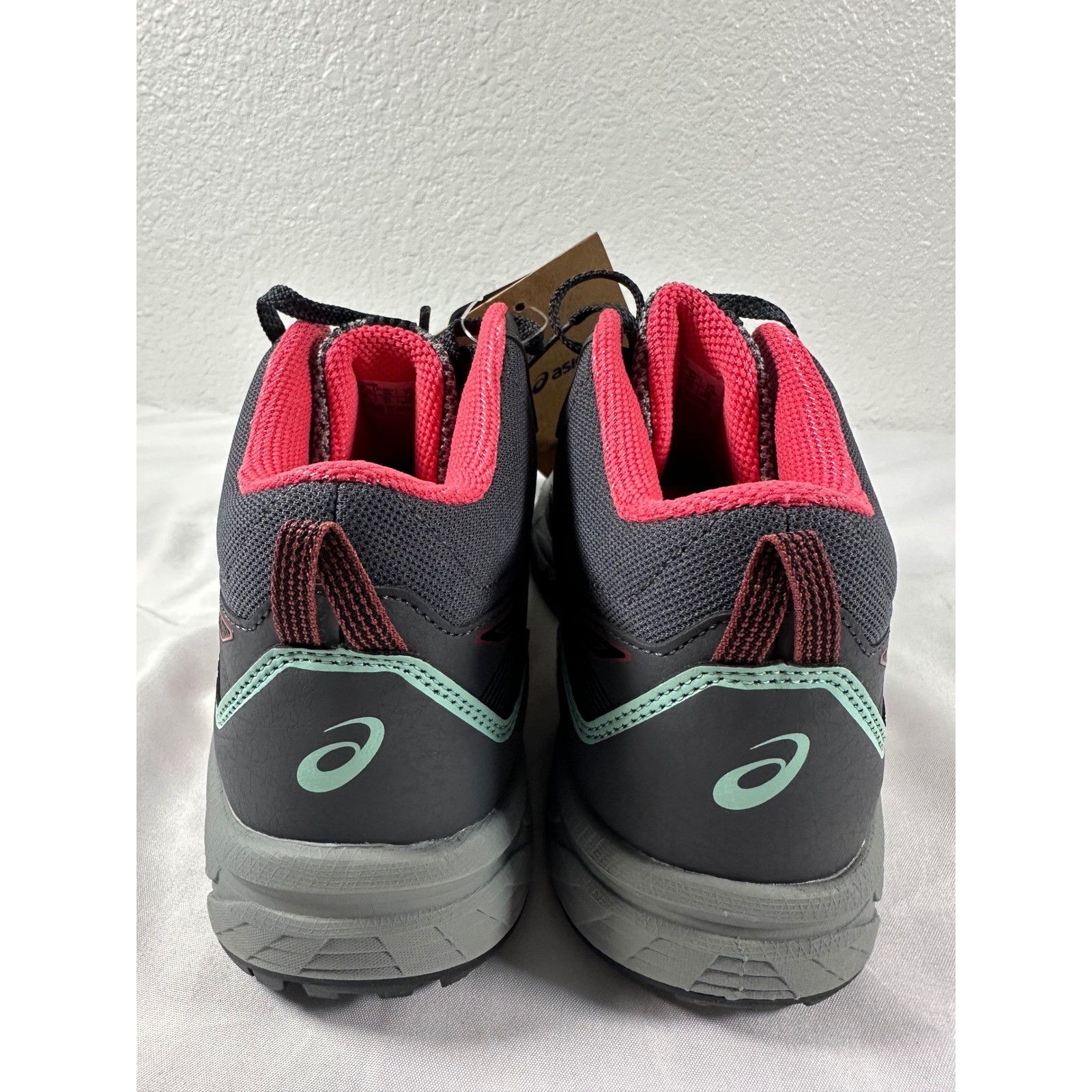 Asics Gel-Venture 8 MT Womens Trail Running Shoes Grey Pink 1012A869-020 7.5 thumbnail 4