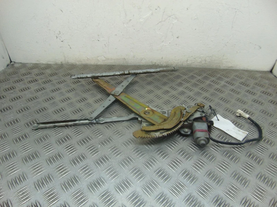 Regulador de ventana eléctrico trasero pasajero izquierdo Toyota Previa N/S MK2 2001-2007A Foto 4 de 4