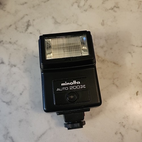 Minolta Auto 200X Shoe Mount Flash- tested working