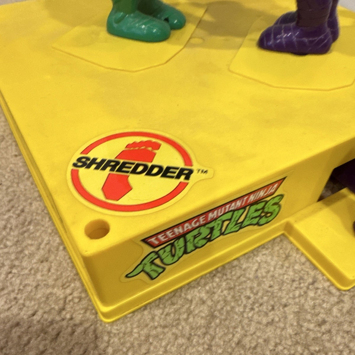 Vintage Teenage Mutant Ninja Turtles totally Awesome Dueling Dudes