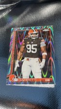 Myles Garrett 2025 Topps Chrome Football RayWave Refractor Cleveland Browns