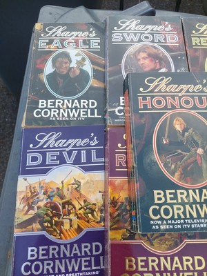 12 x Bernard Cornwell Sharpe's Buchpaket gebrauchte Taschenbücher