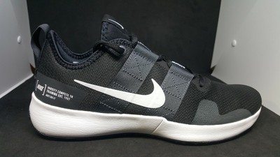 nike varsity compete tr 2 black
