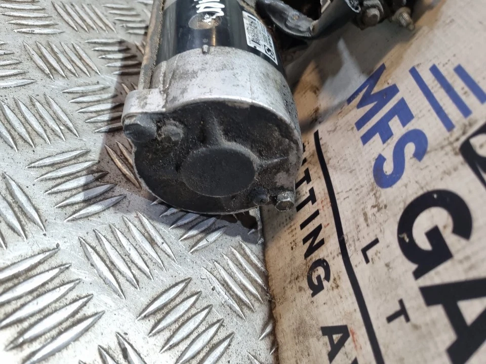 Nissan Navara Mk2 2010-2015 2.5 Starter Motor - Image 4 of 4