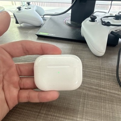 Apple AirPods Pro White Wireless Earbuds 