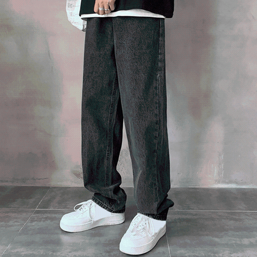 Sleek Mens Simple Jeans with Medium Waist Design for Comfort and Style - Picture 11 of 23