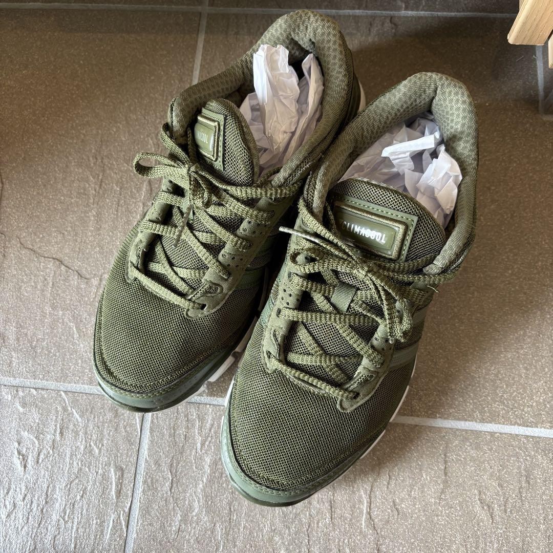 SAOLA Sneakers Adidas Olive Mesh 7.5 US suola bianca usate