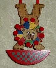 Alte Schaukelfigur Zirkusb&auml;r 10,5 cm Wippb&auml;r  Schaukelb&auml;r Holz Anh&auml;nger