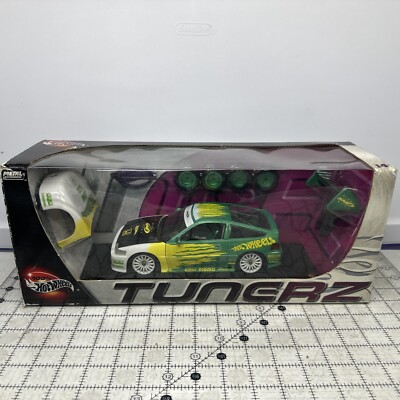 HOT WHEELS TUNERZ 1:18 Honda Honda CRX Ef8 Wings West / Mugen Body