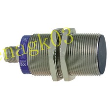 Original Schneider Telemecanique Inductive Proximity Switch XS1M30KP340D