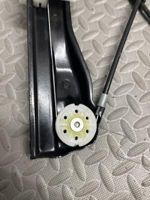 Genuine BMW Mini RH OS Front Window Regulator and Motor R60 