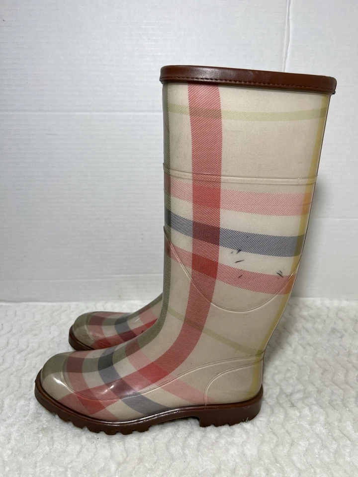 Botas de lluvia Burberry a cuadros Nova Check auténticas de goma para mujer talla 35 EE. UU. 5 Foto 4 de 4