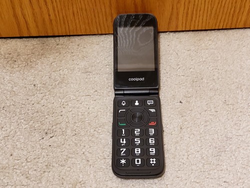 COOLPAD Belleza T Mobile 8GB 4G LTE Flip Phone no SIM Tested Works Bundle EUC - Picture 5 of 22