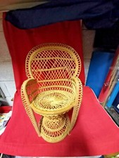 due piccole vecchie sedie in legno intrecciato cm h 40 L 24 prof. 20