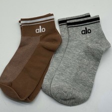 2 Pair Gray Brown ALO Unisex Yoga Half-Crew Throwback Ankle Socks Size L