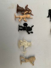 Lot of 5 Plastic native American plastic Figures made in HK