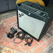 Fender Mustang III (V.2) Combo Modeling Amp  100W inkl Fußschalter