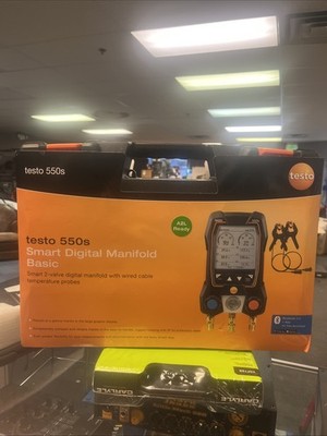 Testo 550s Smart Digital Manifold Kit with 2 x Wireless Testo 115i Pipe Clamps