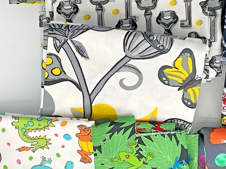 Gran Lote De Esqueletos Espeluznantes y Lindos Animales Tela Algodón Foto 3 de 4