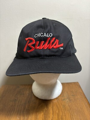 Chicago Bulls Hat Vintage NBA Basketball Cap Mohr s Script Spell Out 90s
