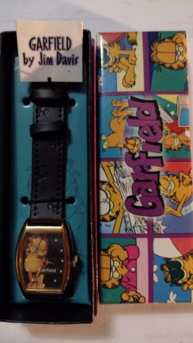 New In Box Womens Garfield Cat Watch Paw Print Black Leather Band NIB - Picture 1 of 3