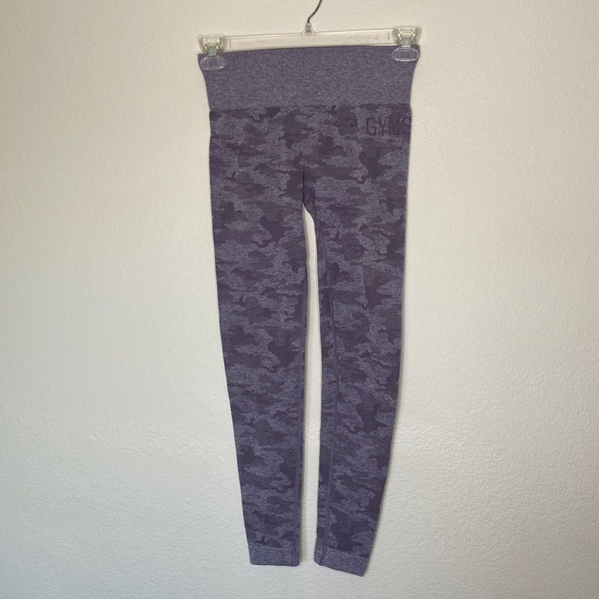 Gymshark camo seamless adapt leggings purple camo large EUC
