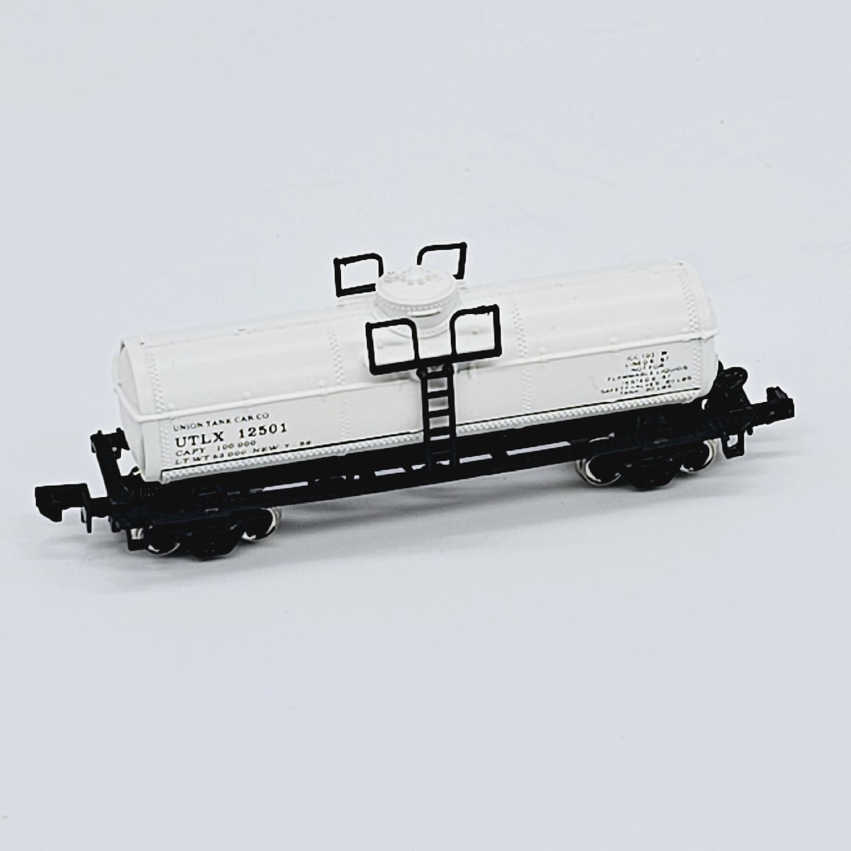 Con-Cor Union Tank Car White N Scale 001-556002-1 UTLX 39' Single