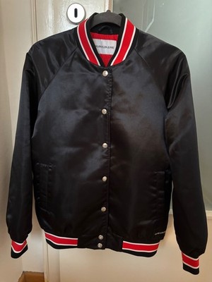 Calvin Klein Jeans Padded Varsity Bomberjacke Collegejacke Satin