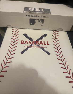 SSI 600 Baseball Sports Trading Cards Lot with Collectors Album MLB