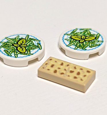 LEGO Food Tile Lot: Basil Pasta Plate and Focaccia Bread 21359