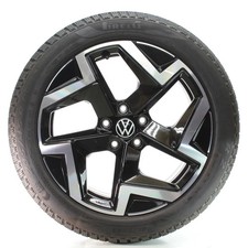 VW Passat B9 Variant CJ5 Winterräder Coventry Pirelli 235/45R18 DOT25 3J0601025M