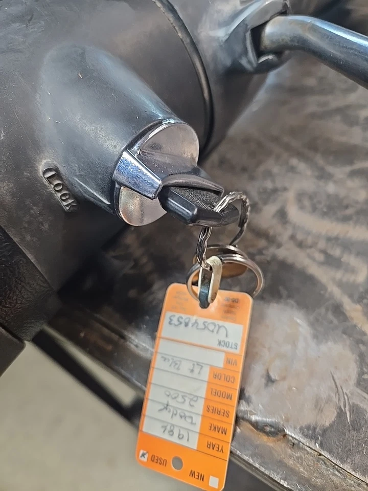 Dodge Ramcharger D150 D250 1982-1987 columna de dirección para camioneta con llave, inclinación 4x4 Foto 4 de 4