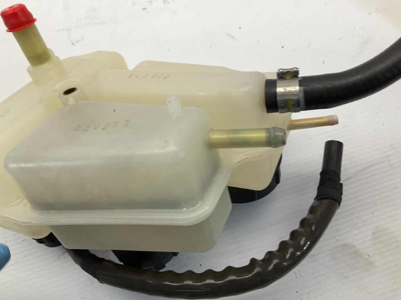 21-25 Ferrari 296 Three-Compartment Coolant Reservoir Tank Q