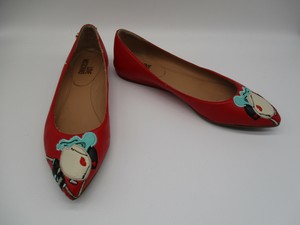moschino flats