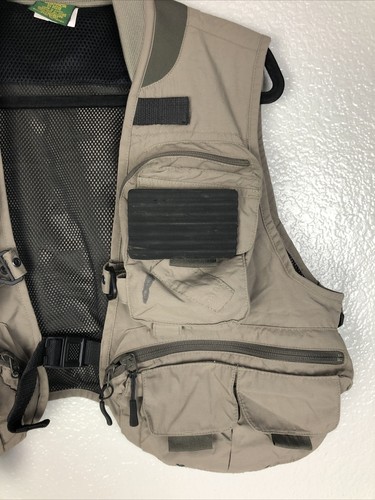 Cabelas Fly Fishing Vest Size Medium Mesh Zip Multi-Pocket Cargo Lightweight - Picture 4 of 12
