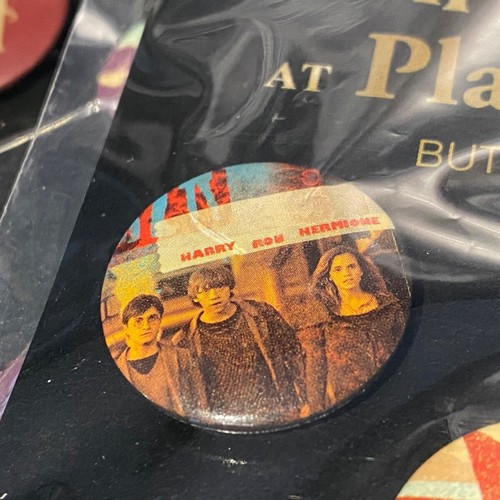 🟢 Harry Potter Pin Badges Lot of 6 - Picture 5 of 9