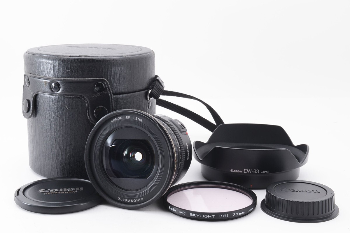 Canon EF 20-35mm f/3.5-4.5 USM Wide Angle Zoom Lens from Canon EF 20-35mm f/3.5-4.5 USM Wide Angle Zoom Lens from